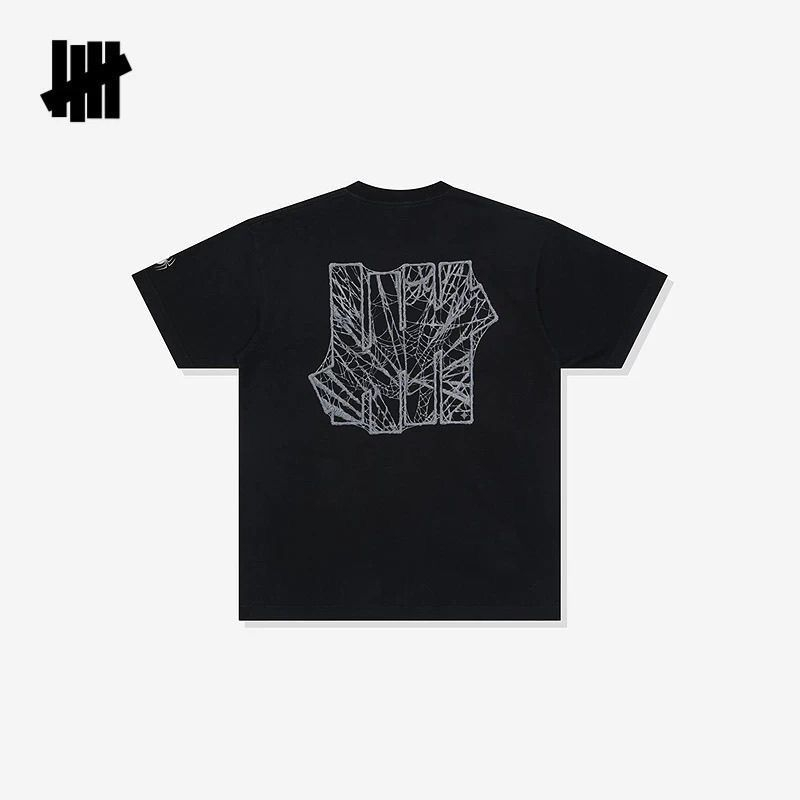 Streetwear Brand Undefeated - Camiseta Unissex de Manga Curta Undefeated,