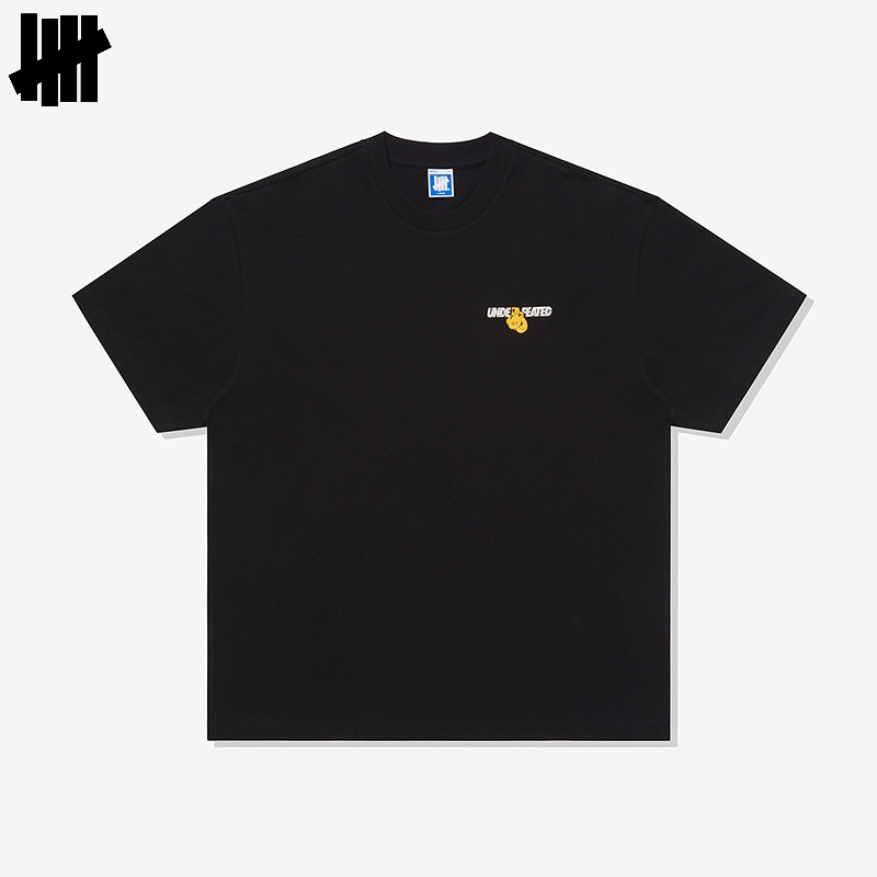 Streetwear Brand Undefeated - Camiseta Unissex de Corte Solto, Marca